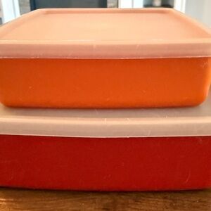 2 Vintage Tupperware Sandwich Keepers 670-36 And 1458-4